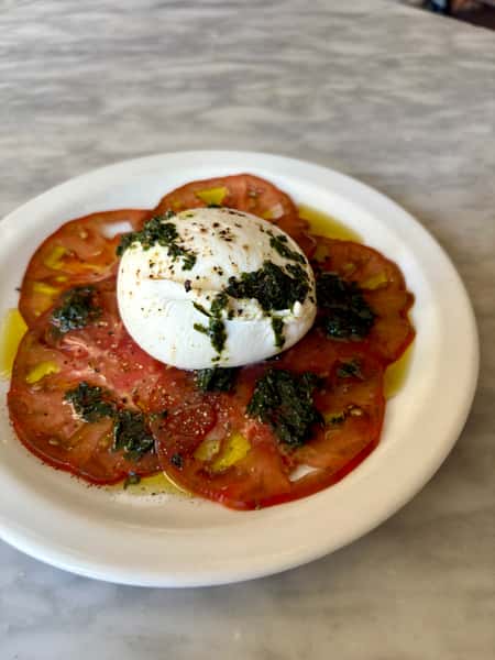 Burrata, tomato & herbs dressing