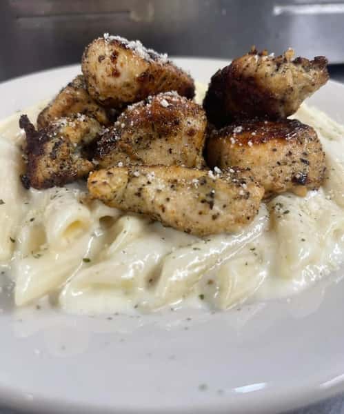 CHICKEN ALFREDO