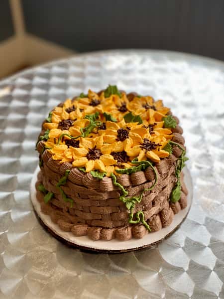 sunflower basket cake
