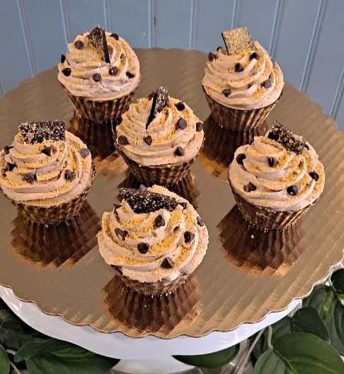 Beez Neez Cupcakes