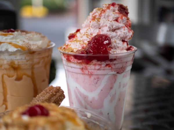 strawberry cheesecake milkshake