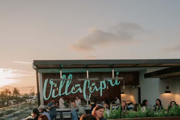 Dive Bar