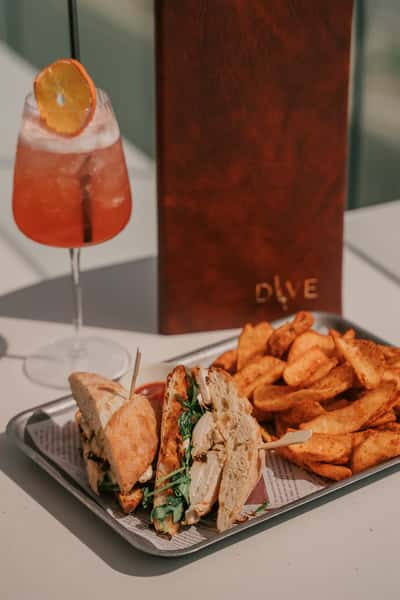 Dive - Food & Cocktail