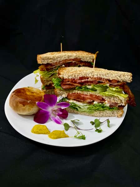 Kaylin's Tripledecker BLT