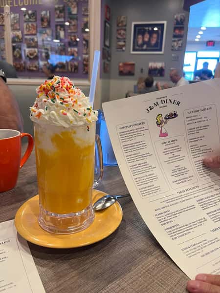 Fresh Orange Juice Creamsicle Float
