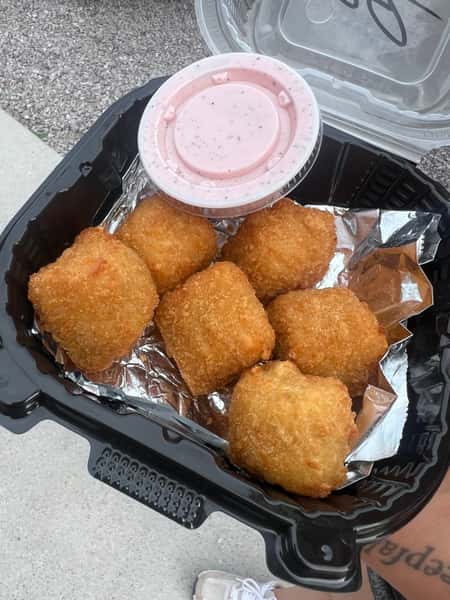 Mac & Cheese Poppers