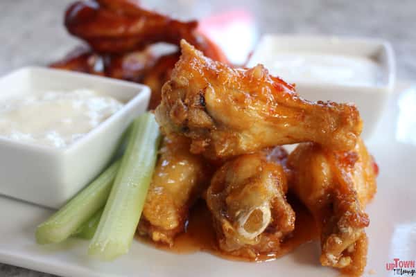 Jumbo Wings Food Uptown Lounge Bar in Yelm, WA