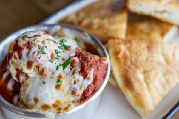 Meatballs & Marinara