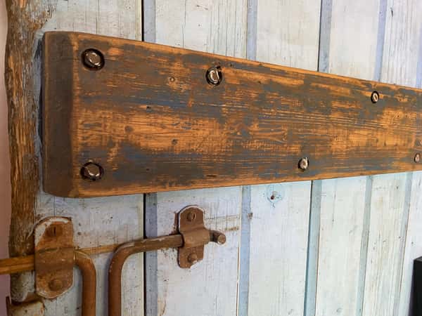 Barn door