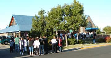 Exterior line by building
