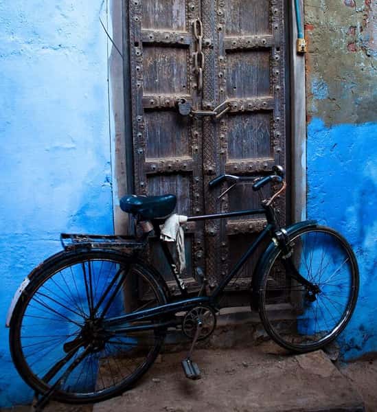 blue door way bike