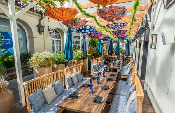 patio promenade