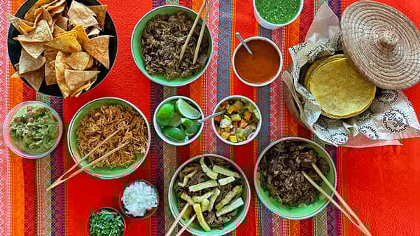 Family Fiesta Grande (2lb & guac+chips & 32oz margarita)