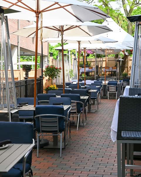 It's a great day for lunch on the patio!! ☀️🌷

Lunch specials until 3pm, half-price oysters until 5pm, and dinner all day! What more could you ask for??