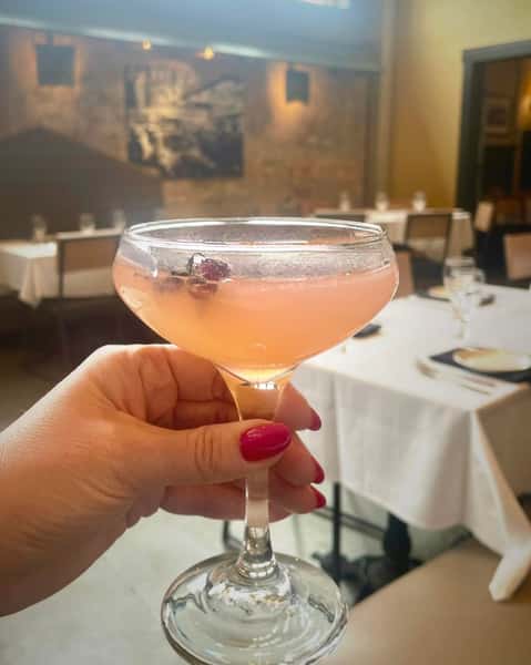 In case you forgot, February is a short month! Last chance to try our charity cocktail benefitting Brain Aneurysm Foundation … get it while you can!

Kiss From A Rose - vodka, rose, strawberry, lemon, bubbles 🌹