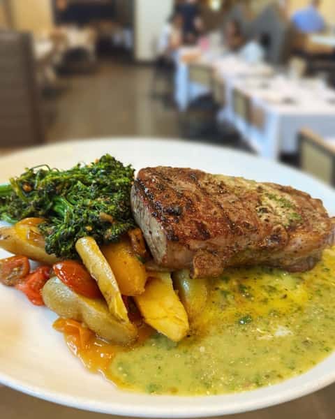 Dine Out Boston starts TOMORROW so hurry up and hit the link in our bio to reserve your table! We're offering a three course dinner for $55 with options like our Sirloin Steak, Chicken Parmesan and Seafood Scampi! 🥩🍝🍤

A $27 three course lunch menu will also be available Monday through Friday from 11:30-3