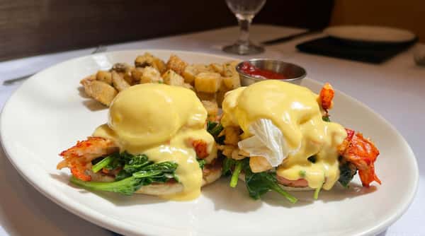 lobster-eggs-benedict