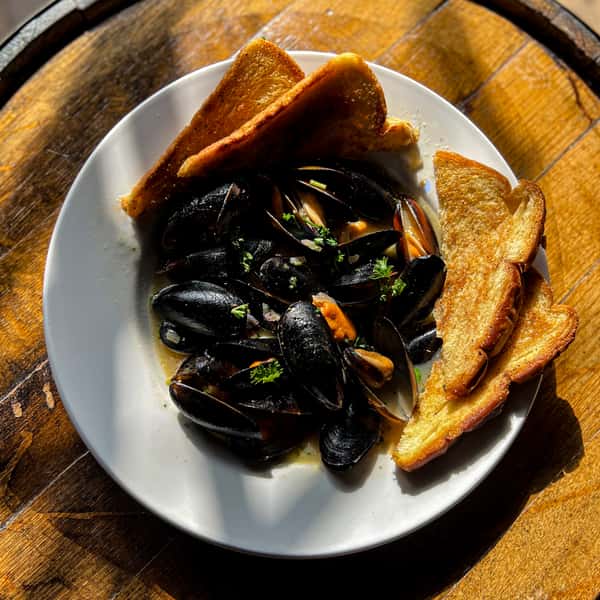 Chorizo Lime Mussels