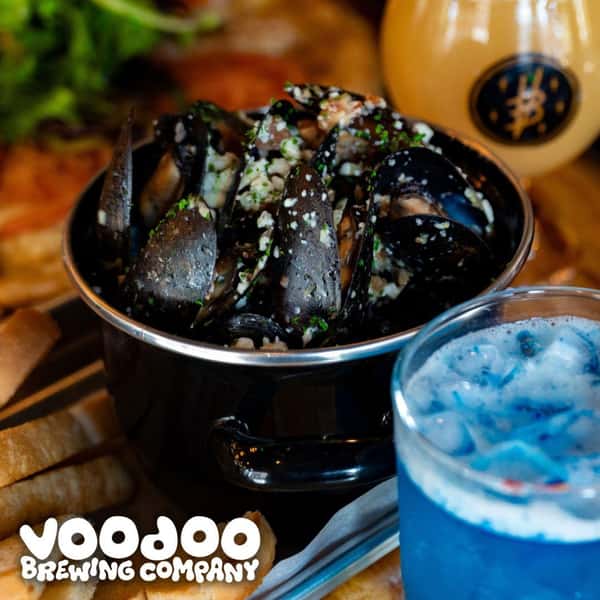 Blue Cheese & Bacon Mussels