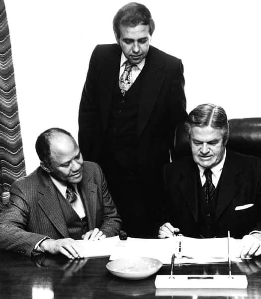 new partners winning new contract