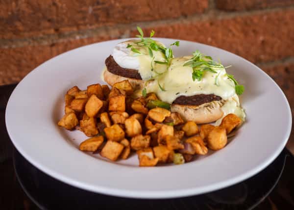 COUNTRY BENEDICT