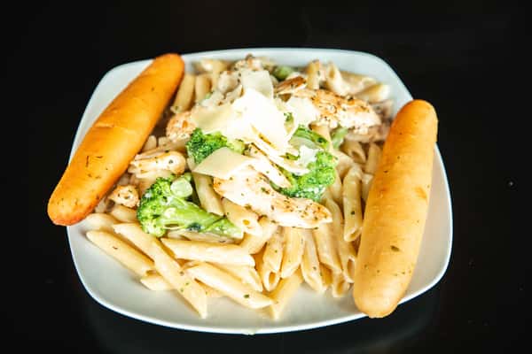 Chicken Broccoli Alfredo