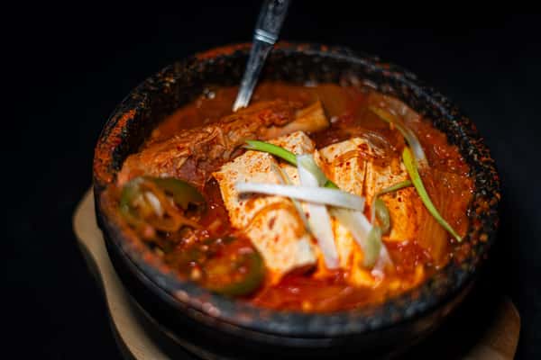 L - Kimchi Jjigae
