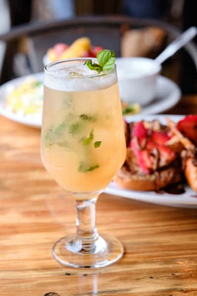 Grapefruit Basil Spritzer