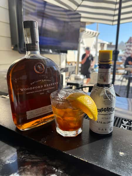 POINT OLD FASHIONED