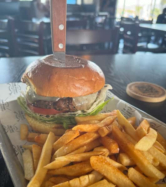 THE POINT BURGER