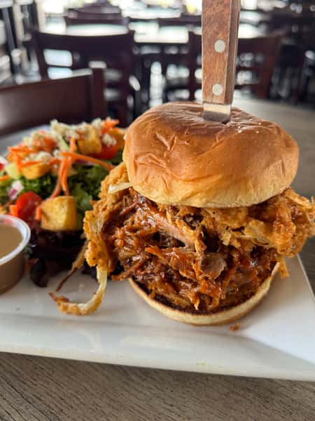 BBQ PULLED PORK SANDWICH