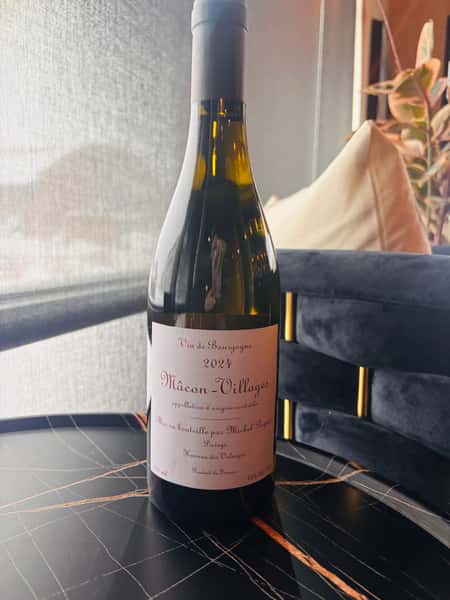 Mary Taylor Burgundy Chardonnay Bottle