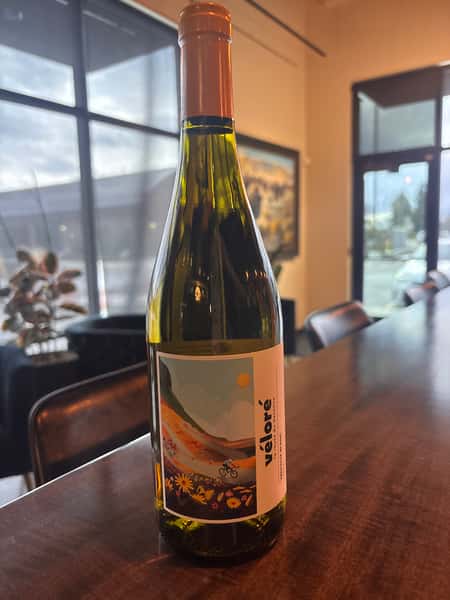 Velore Ventoux Blanc Bottle