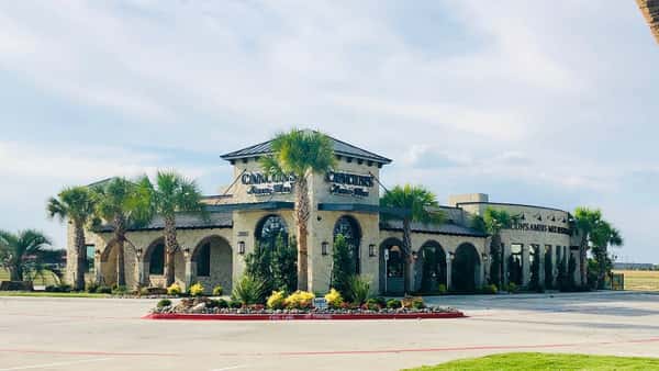 restaurant exterior view