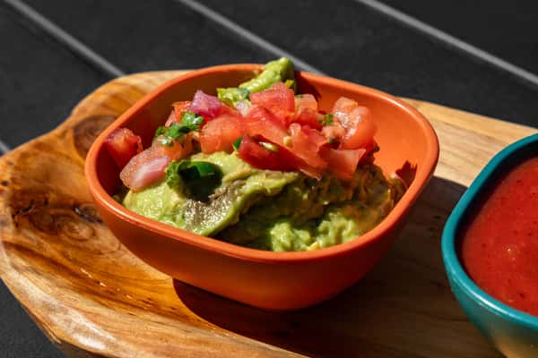 16 ounce Large guacamole
