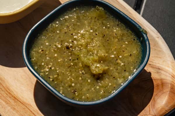 16 ounce Salsa verde