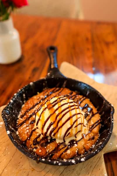 skillet dessert
