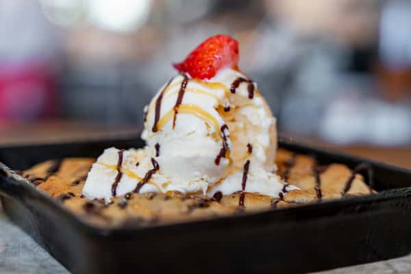 Chocolate chip skillet