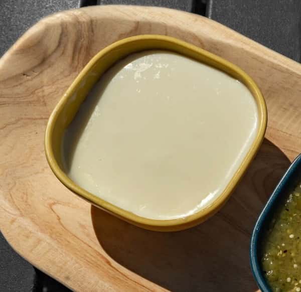 Queso- large