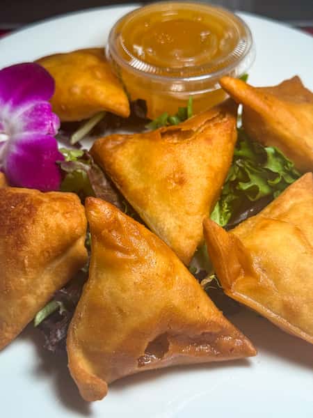 Crab Rangoons (6)
