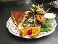 alf sandwich plate with side salad