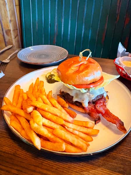 DOUBLE STANDARD BURGER