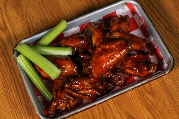 Pub and Grub Wings