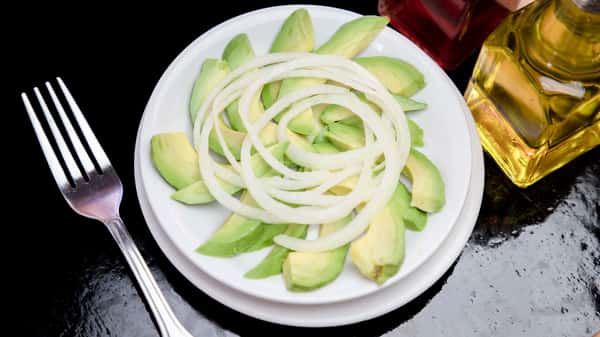 Ensalada de Aguacate - Avocado Salad