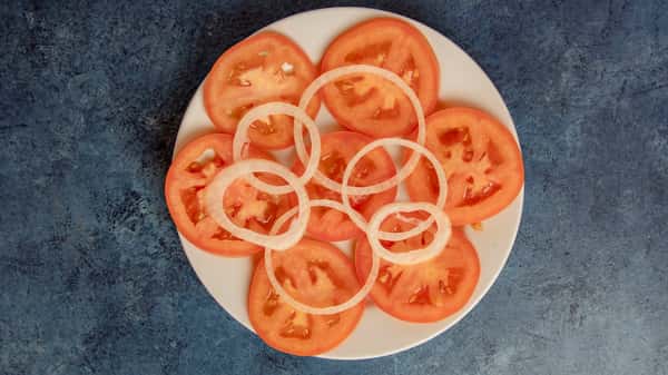 Ensalada de Tomate - Tomato Salad
