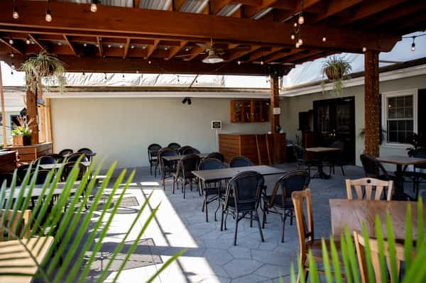 Oscars Pergola