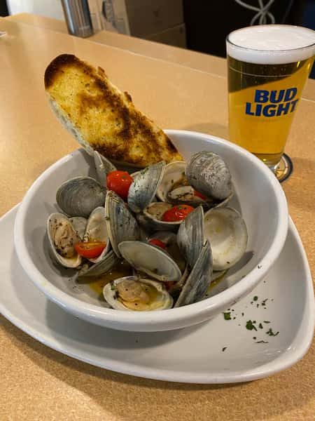 Garlic butter sauteed Clams