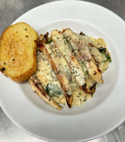 Partners' Chicken Alfredo