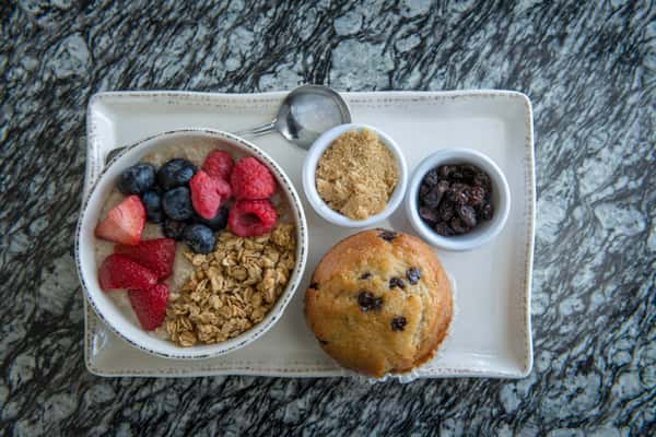 Trio Berries Oatmeal