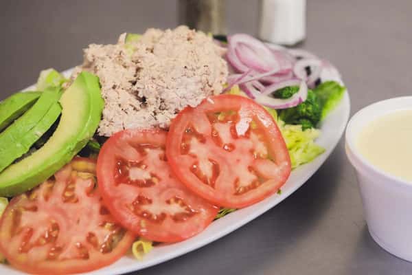 Deluxe Mountain Hi Salad